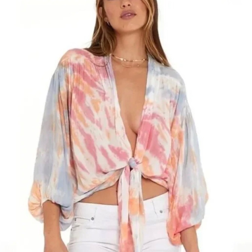 YOUNG FABULOUS & BROKE CARMEN TIE DYE BALLOON SLEEVE FRONT TIE KIMONO TOP